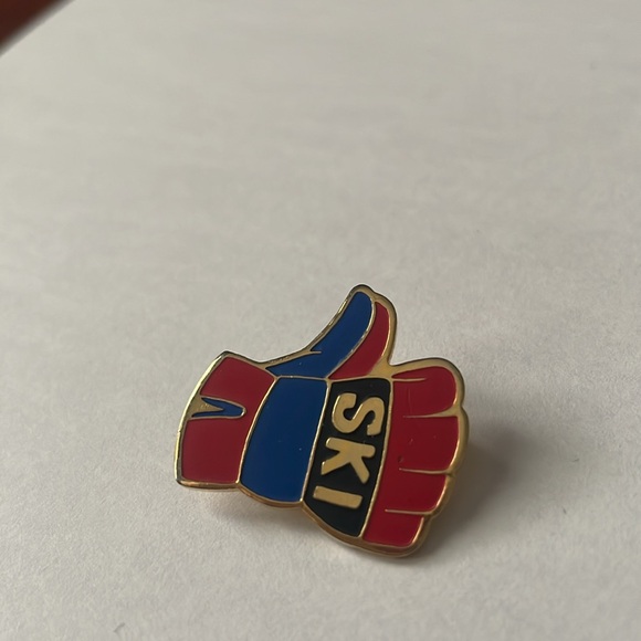 ❤️SKI Pin Lot of 4 - Picture 3 of 6